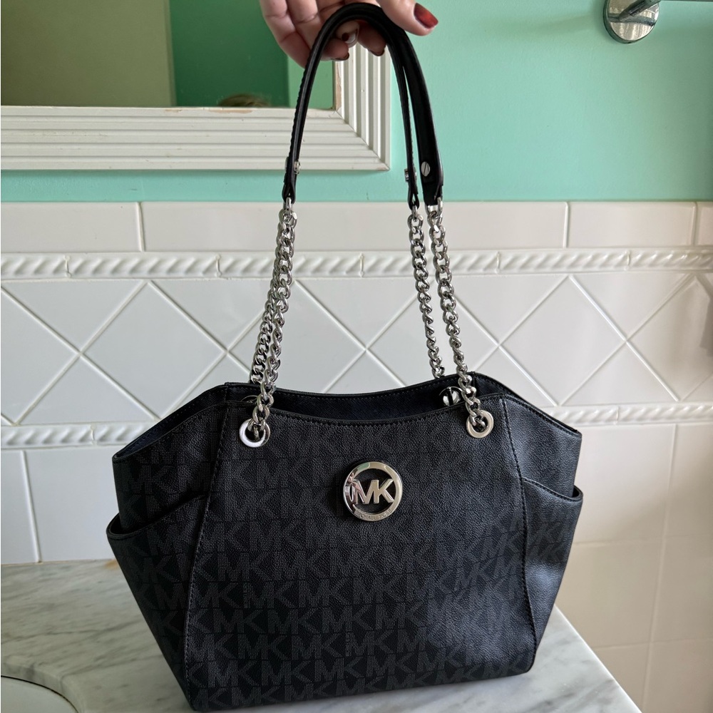 Michael Kors Black Logo Tote Bag - Picture 12 of 15
